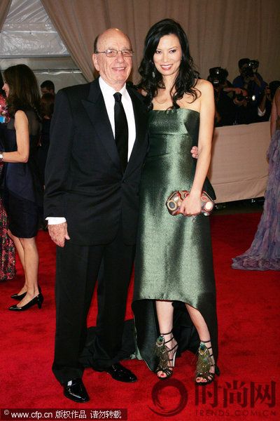 2010-05-03，“美國(guó)時(shí)裝學(xué)院盛典”紅毯