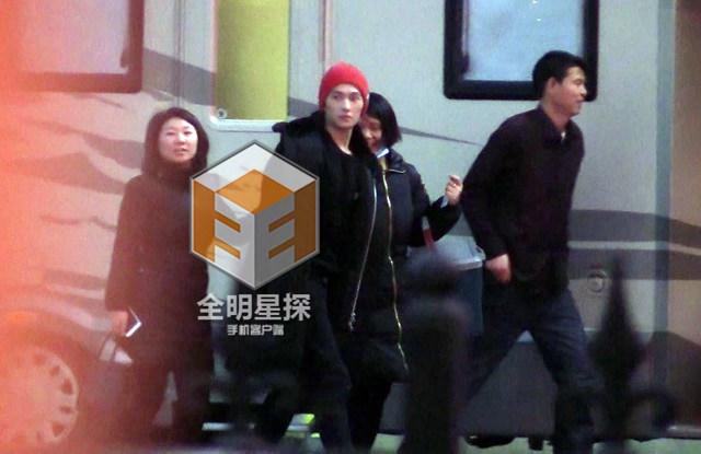 曝楊洋帶傷酒店再度幽會宋茜 曝楊洋帶傷酒店再度幽會宋茜