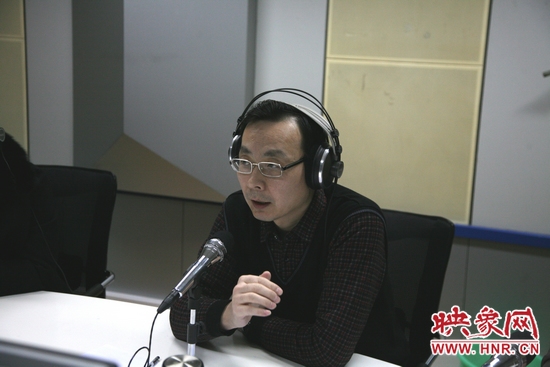 開封市工商局局長(zhǎng)肖文興做客直播間 開封市工商局局長(zhǎng)肖文興做客直播間