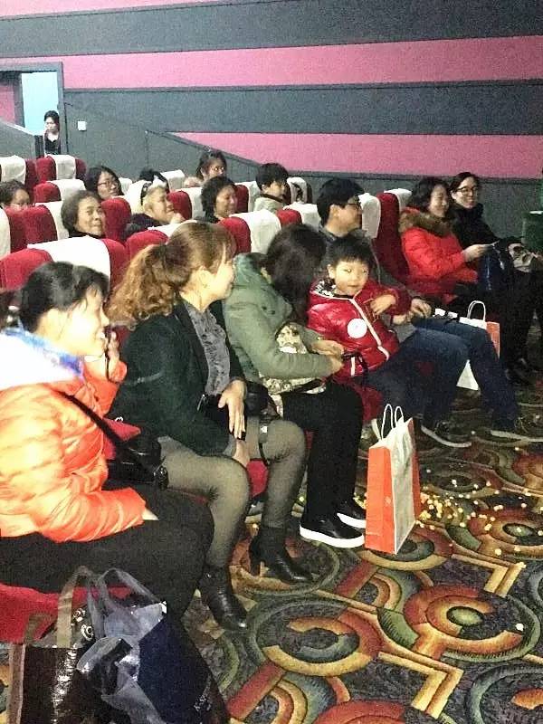 節(jié)日總是開心的，媽媽寶寶永遠是諸女神心中最愛！