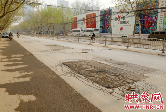 南陽路因為地鐵將要施工而暫緩大修。