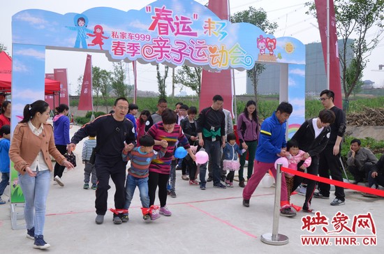 不過看比賽的現(xiàn)場來看，大家比較弱的項(xiàng)目是三人四足，看來各位天使的平衡性還需加強(qiáng)啊