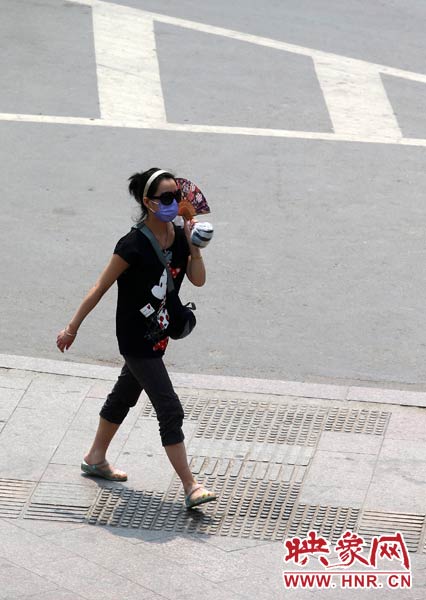 扇子雖小，遮一點(diǎn)陽(yáng)光也好