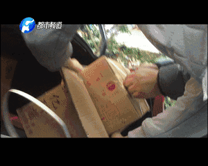 數(shù)以噸計(jì)的假名酒流向市場 記者臥底揭利益黑幕