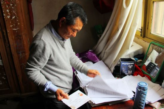 這些信成了張家的“寶貝”，哥哥張高發(fā)表示要好好收藏。