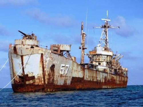 菲媒稱中國5艘艦船抵近仁愛礁 海軍護(hù)衛(wèi)艦在列 菲媒稱中國5艘艦船抵近仁愛礁 海軍護(hù)衛(wèi)艦在列