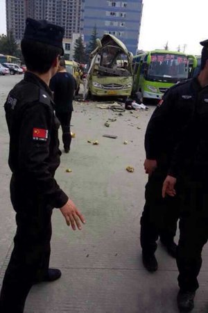 爆炸現(xiàn)場(chǎng)。圖片來自網(wǎng)絡(luò)