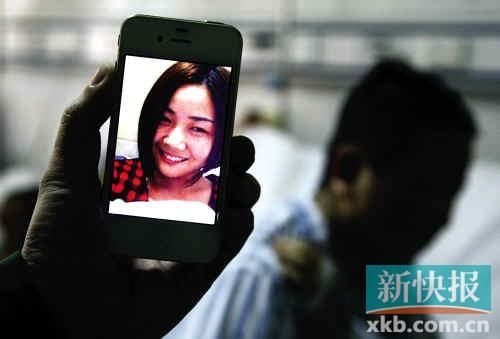 受傷之前的小蕓是一個漂亮的女孩。新快報記者畢志毅/攝