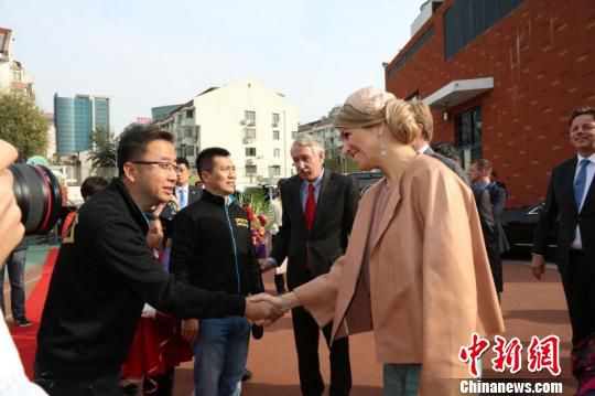 荷蘭王國(guó)國(guó)王威廉-亞歷山大于10月25日至29日對(duì)中國(guó)進(jìn)行國(guó)事訪問(wèn)。