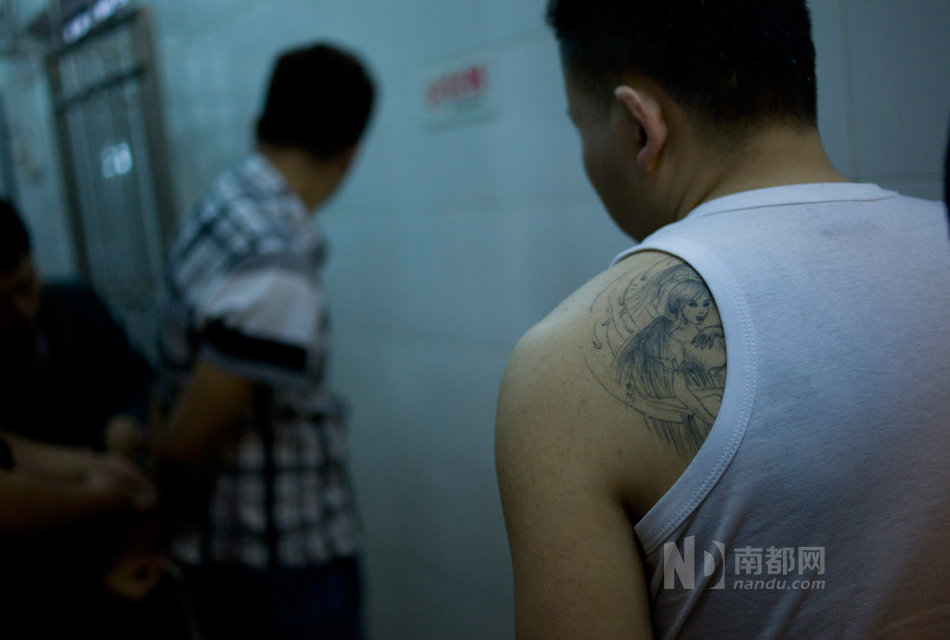 20名小伙"組團(tuán)"騙全國女子