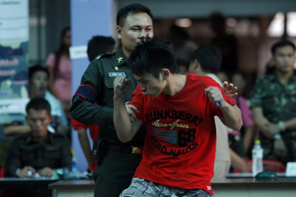 泰國(guó)進(jìn)行征兵抽簽 泰國(guó)進(jìn)行征兵抽簽