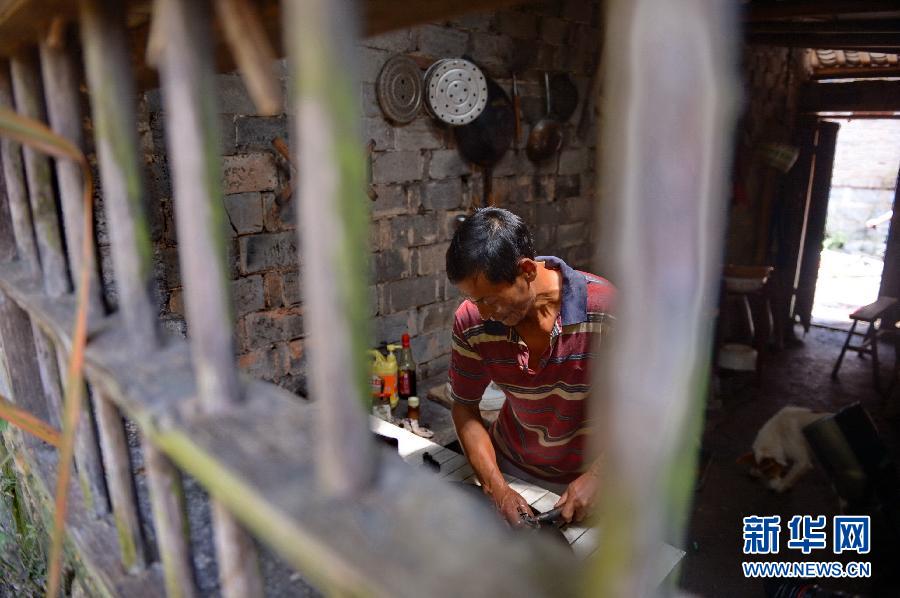 農場棚戶區(qū)的最后留守家庭：留下的是回憶，迎來的是幸福