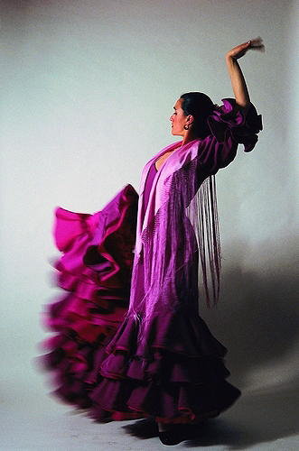 紅色舞衣 紅色舞衣