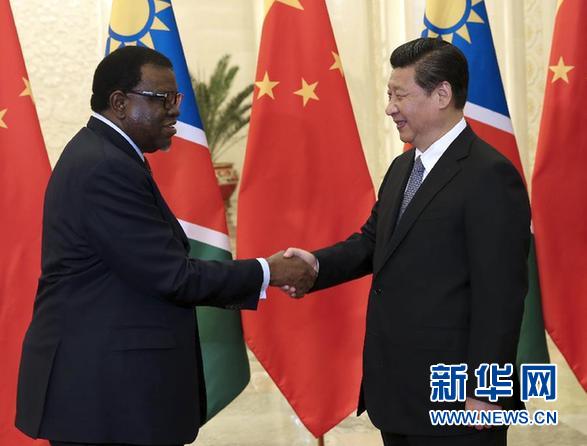 4月8日，國(guó)家主席習(xí)近平在北京人民大會(huì)堂會(huì)見(jiàn)納米比亞總理根哥布。新華社記者 龐興雷 攝