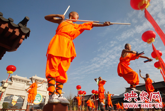 每個(gè)人心中都有一個(gè)或明或暗的功夫圖騰,作為武林高手，他們能飛檐走壁，擁有蓋世神功。