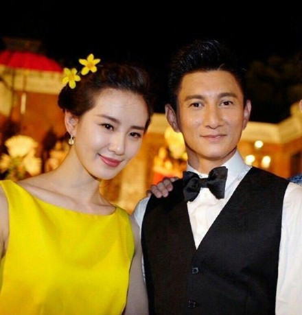 吳奇?。喊胪四缓笾粸槎嗯銊⒃?shī)詩(shī)