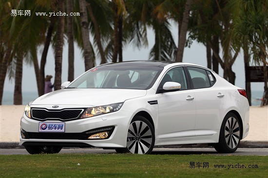 起亞新款K5亮相紐約車展 起亞新款K5亮相紐約車展