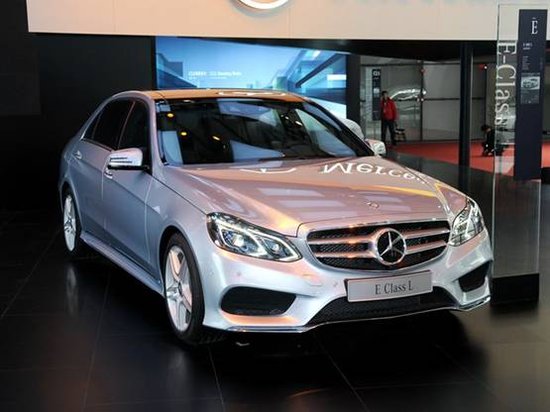 奔馳E級(jí) 奔馳E級(jí)