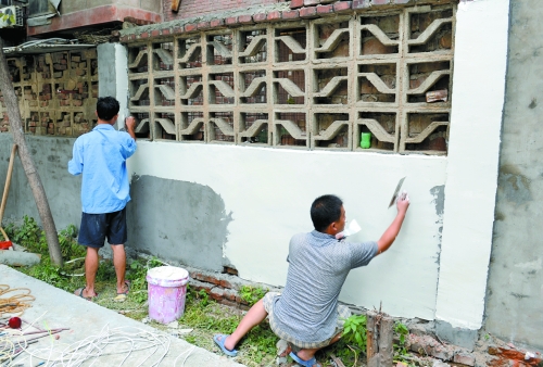 　老舊小區(qū)改造完畢后，“年輕”了、“身價(jià)”也漲了。