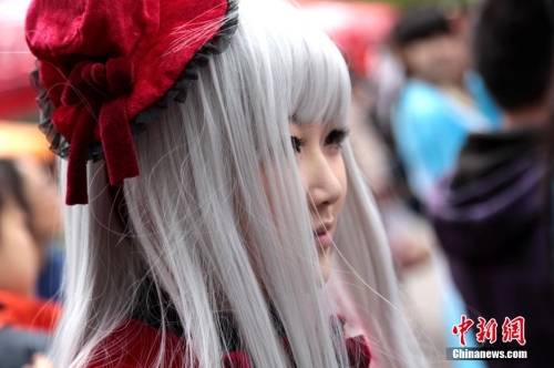 “Cosplay”美女云集西安交大櫻花節(jié) “Cosplay”美女云集西安交大櫻花節(jié)