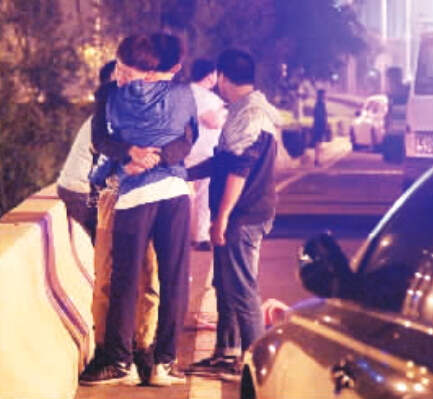 大學(xué)生騎電動車飆車 100邁追尾身亡 大學(xué)生騎電動車飆車 100邁追尾身亡