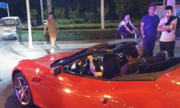 “法拉利飆車襲警”案 當事人已被刑拘 “法拉利飆車襲警”案 當事人已被刑拘