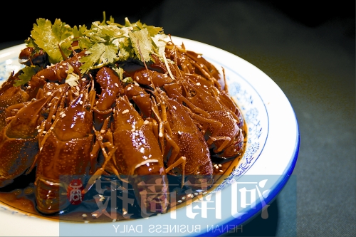 飆升的不只氣溫 小龍蝦價格飆升每斤漲價約10元 飆升的不只氣溫 小龍蝦價格飆升每斤漲價約10元