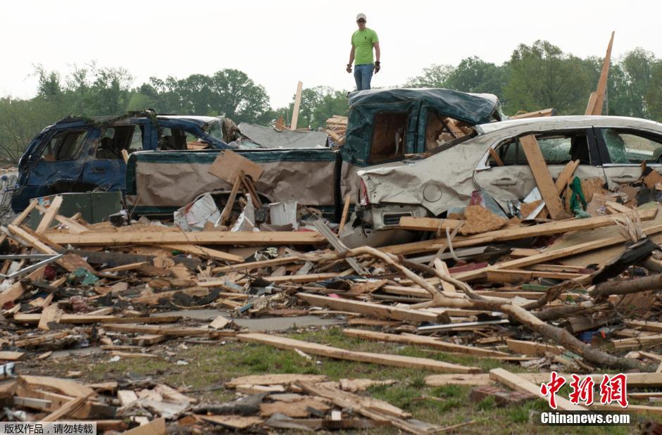 致命龍卷風肆虐美國多州 小鎮(zhèn)街道幾乎毀成渣