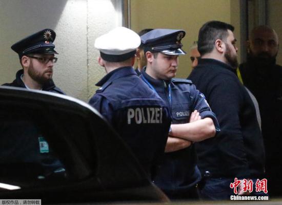 當(dāng)?shù)貢r(shí)間24日，一架空客A320飛機(jī)在法國(guó)南部阿爾卑斯墜機(jī)。