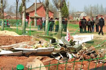 陜西小飛機墜毀教練和學(xué)員遇難 沒裝整機降落傘 陜西小飛機墜毀教練和學(xué)員遇難 沒裝整機降落傘