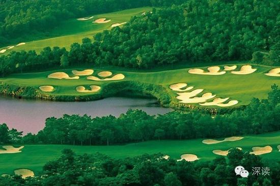 落馬官員球場(chǎng)生意經(jīng)：開發(fā)商故意輸球送錢