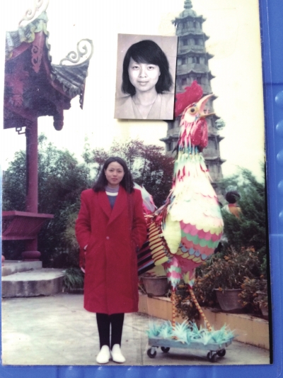 邱巧媚年輕時(shí)的照片。