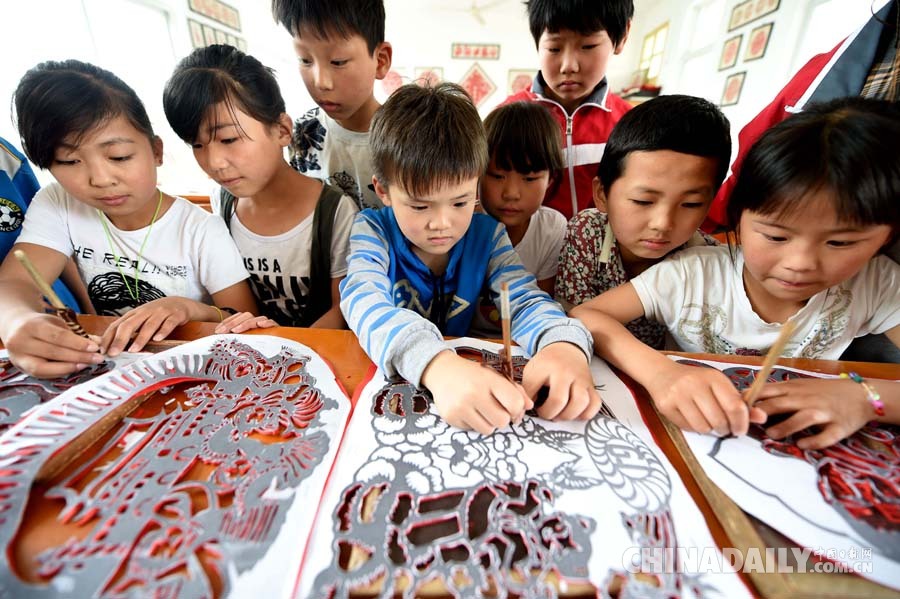 中國(guó)日?qǐng)?bào)聚焦各地迎“六一”兒童節(jié) 中國(guó)日?qǐng)?bào)聚焦各地迎“六一”兒童節(jié)