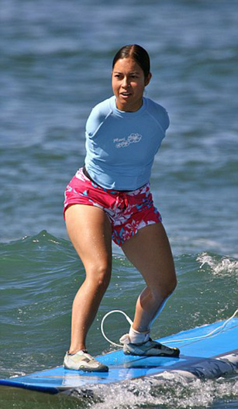 美國(guó)“勵(lì)志姐”天生無(wú)雙臂 用腳開飛機(jī)彈鋼琴 美國(guó)“勵(lì)志姐”天生無(wú)雙臂 用腳開飛機(jī)彈鋼琴