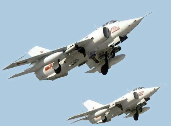 中俄艦隊均遭跟蹤偵察 中俄艦隊均遭跟蹤偵察