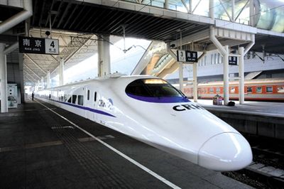 白皮車 動車,高鐵基本全白色 白皮車 動車,高鐵基本全白色