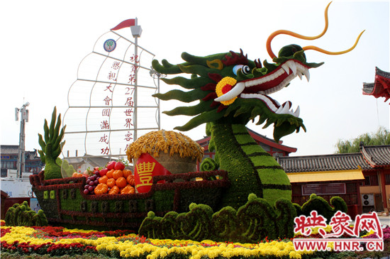 “節(jié)·會(huì)”期間的清明上河園喜事一串串 “節(jié)·會(huì)”期間的清明上河園喜事一串串