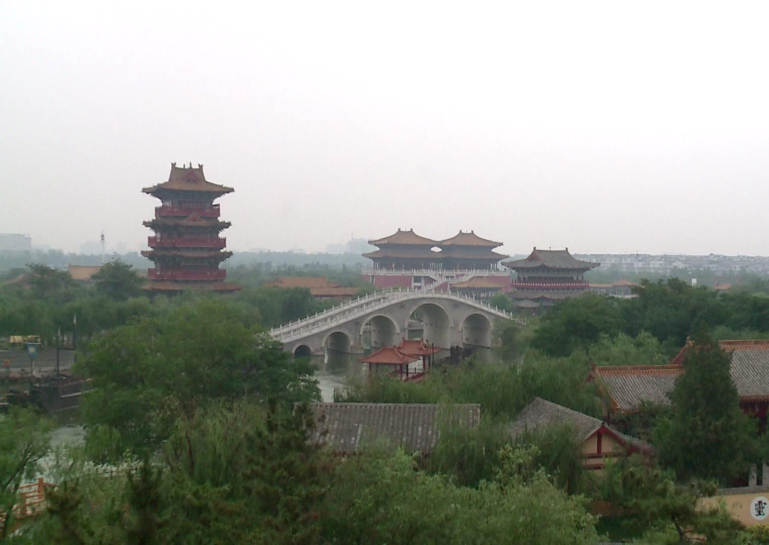 舒婷、鄭愁予等詩人齊聚開封話端午