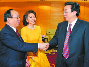 郭庚茂在會(huì)見中國國民黨副主席蔣孝嚴(yán)